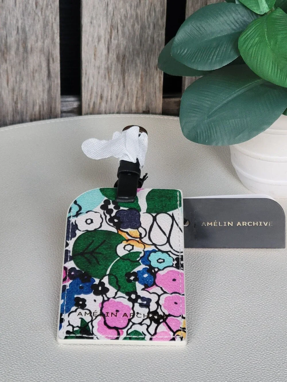 Amelin Archive Floral Printed Leather Luggage Tag with Black Strap- Pink & Green - Picture 5 of 5